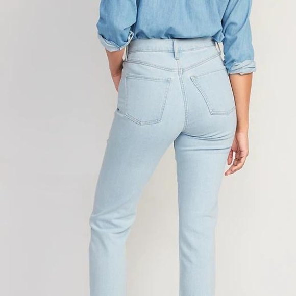 Old Navy Extra High-Waisted Button-Fly Sky-Hi Straight Cut-Off Jeans for Women - Picture 2 of 8